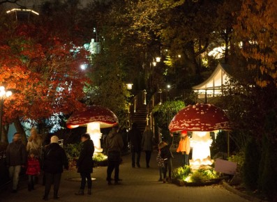 Liseberg's Magical Light Mushrooms | MK Themed Attractions